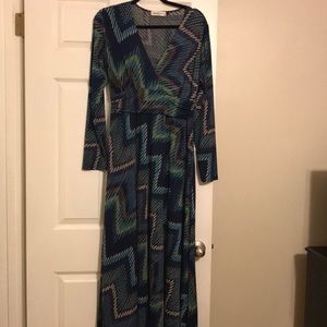 Veronica M Maxi dress size large. Long sleeves